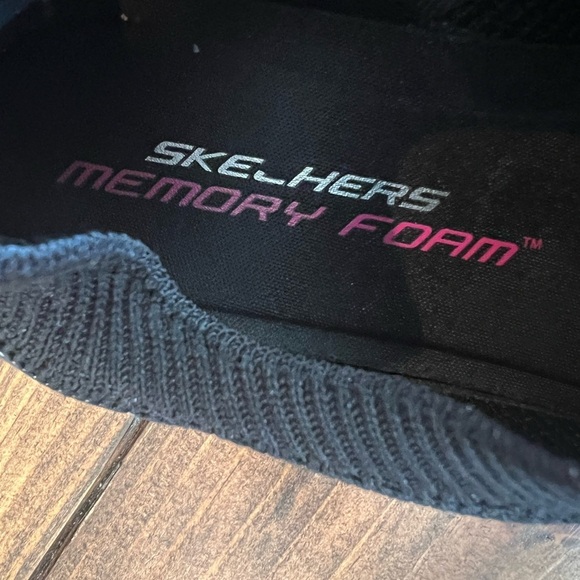 Skechers Black Memory Foam Knit Sneakers, black, size 9, GUC, stretchy, comfort - Picture 4 of 9